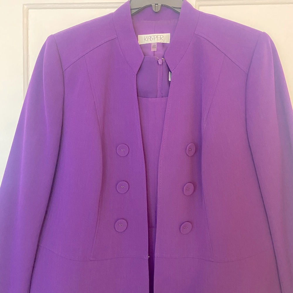 Purple dress Suit